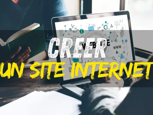 Un expert en stratégie digitale analyse les données sur un écran d'ordinateur pour créer un site internet percutant.