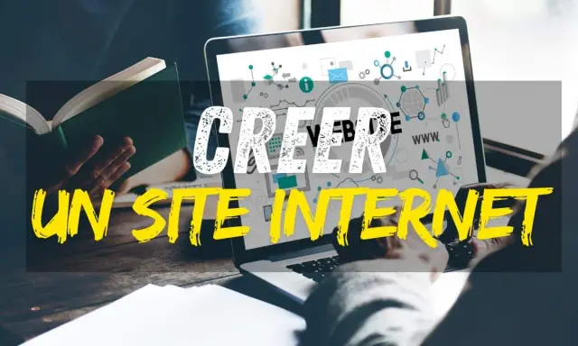 Un expert en stratégie digitale analyse les données sur un écran d'ordinateur pour créer un site internet percutant.